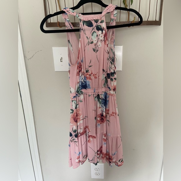 Super cute floral dress - Picture 2 of 2